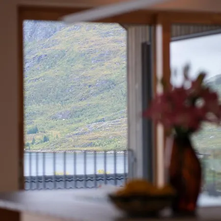 Willa Ersfjord Arctic *